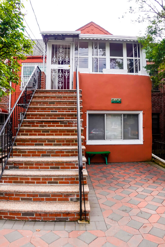Foto del edificio - 9404 Avenue B