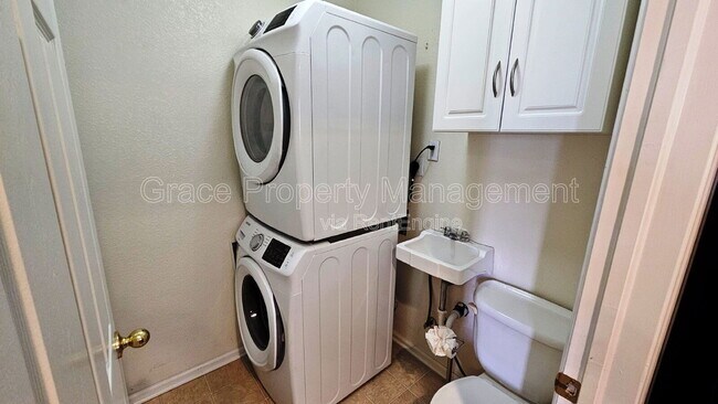 Foto del edificio - 10700 Kimblewyck Cir