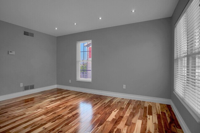 Foto del edificio - 9 Lenox Ct