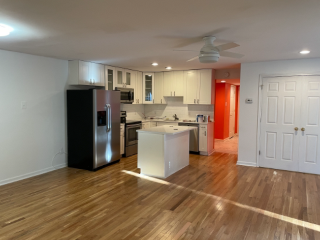 Building Photo - 443 N Highland Ave
