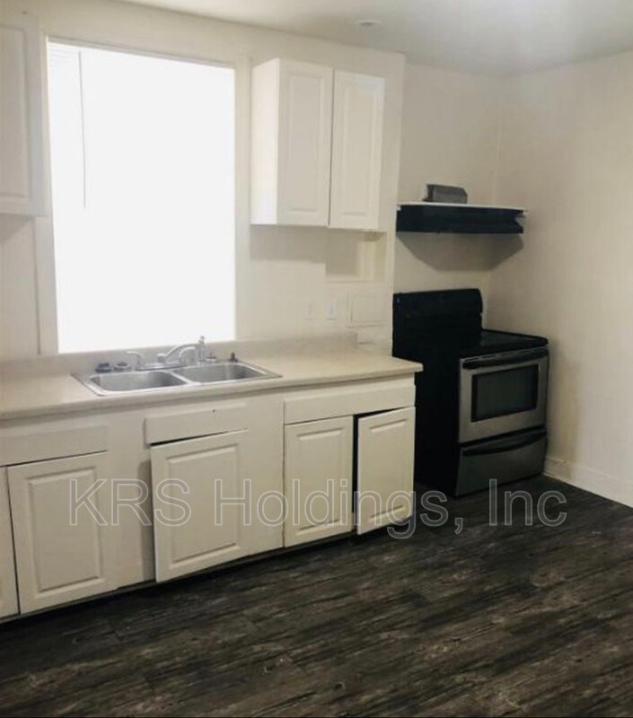 Building Photo - 1212 28th St