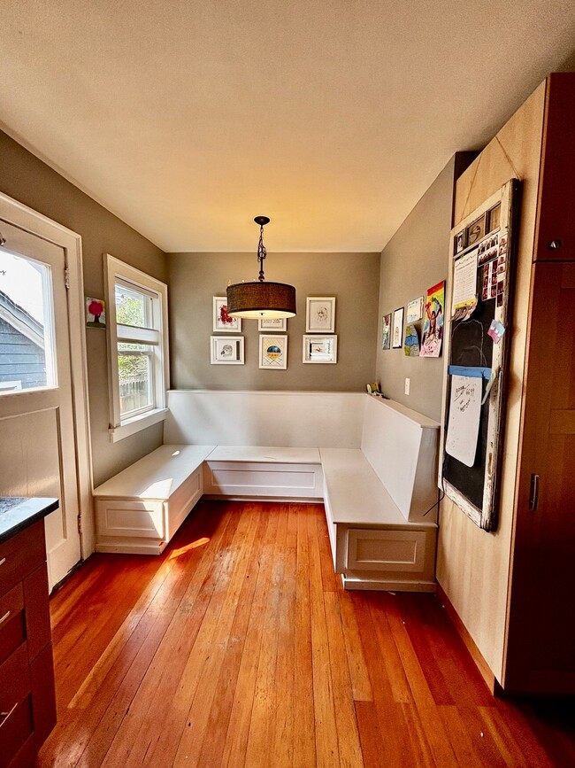 Building Photo - 104 N 41st St