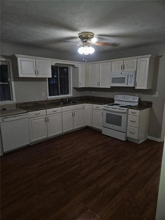 Building Photo - 10259 Foxfire Terrace