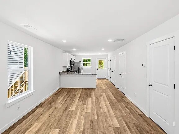 Foto del edificio - 257 Vanderbilt Rd