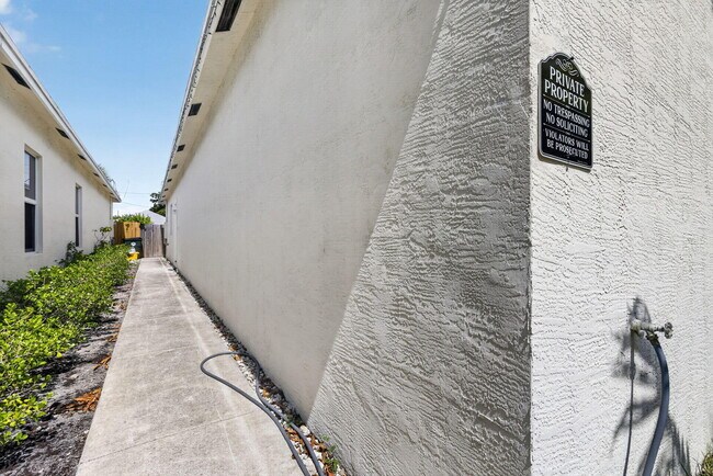 Foto del edificio - 609 F N St
