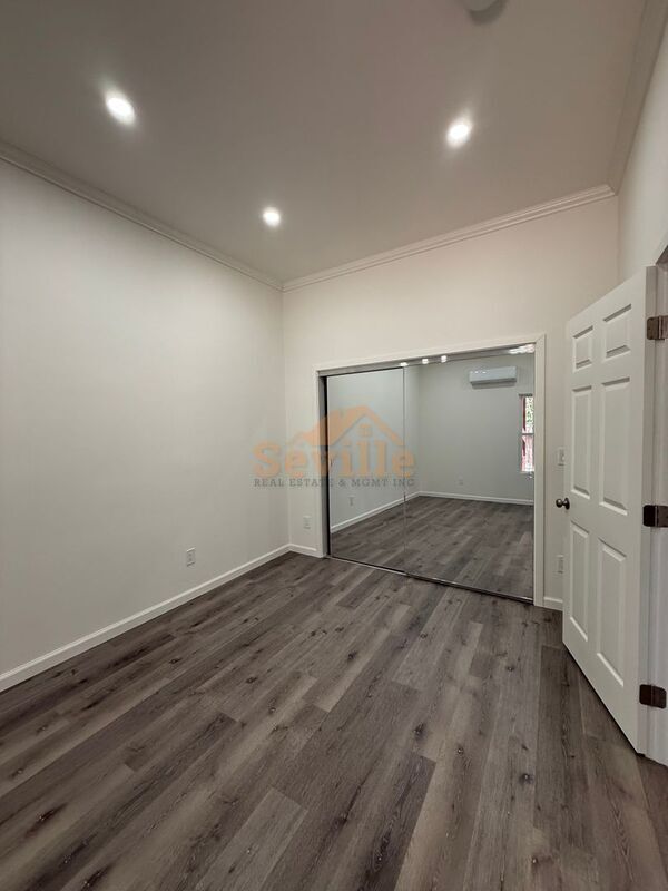 Foto del edificio - 354 Peralta St