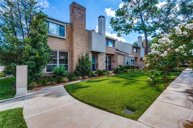 Building Photo - 12625 Memorial Dr