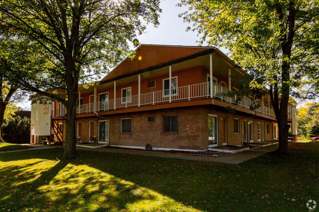 Building Photo - LSSK Apartments