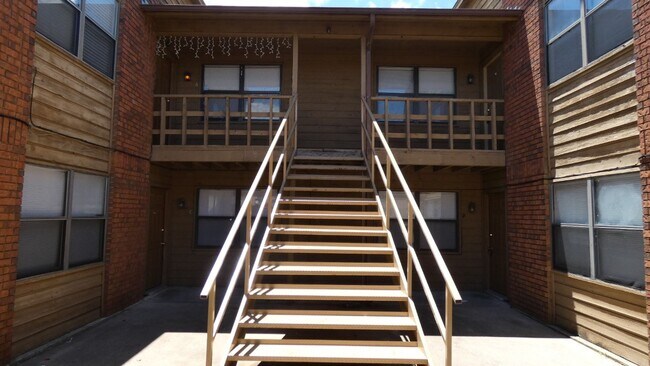 Foto del edificio - Great Town Home