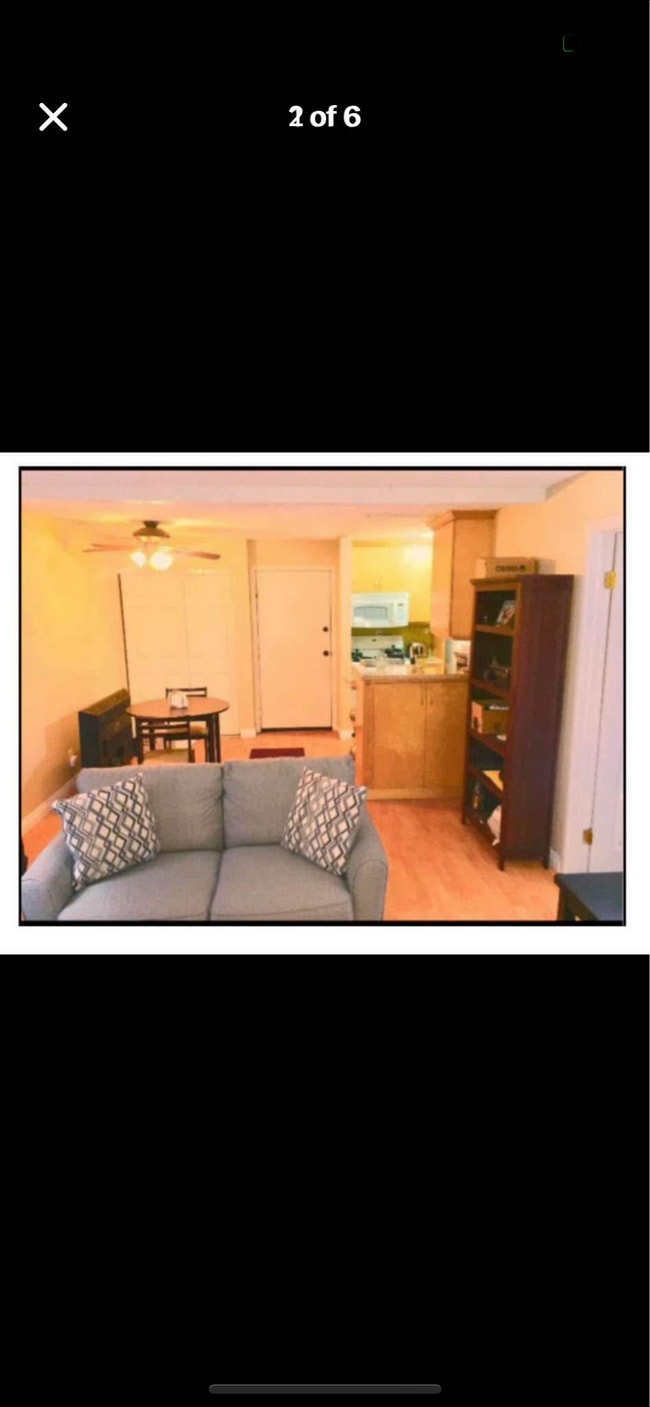 Building Photo - 21800 Schoenborn St