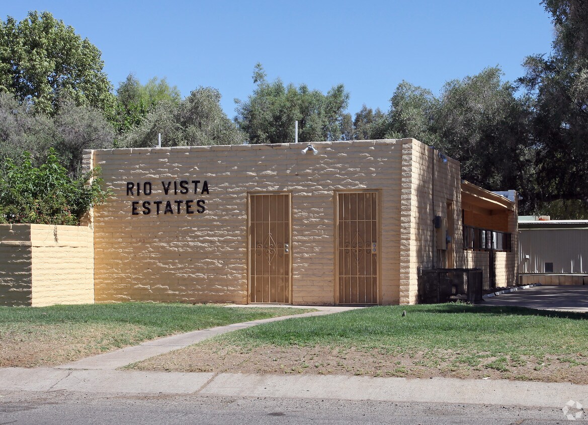 Primary Photo - 3201-3202 E Greenlee Rd