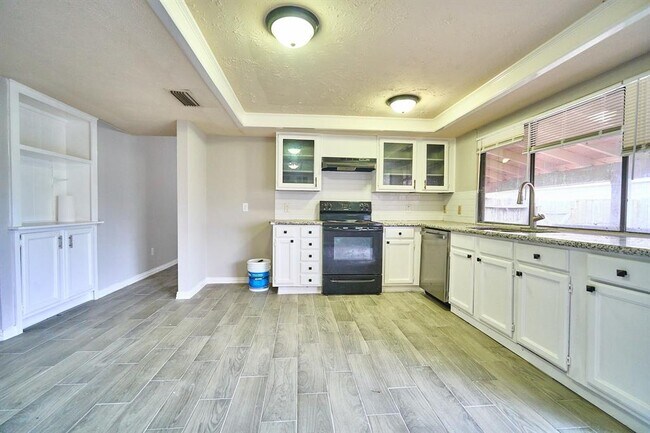 Building Photo - 2007 Quail Valley E Dr