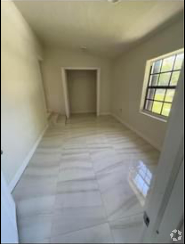 Building Photo - 7573 NW 12th Ct