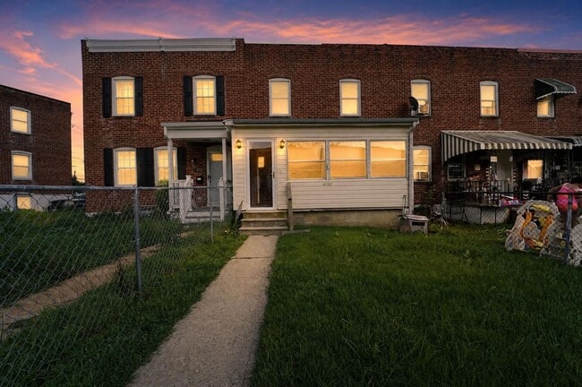 Building Photo - 4929 Brookwood Rd