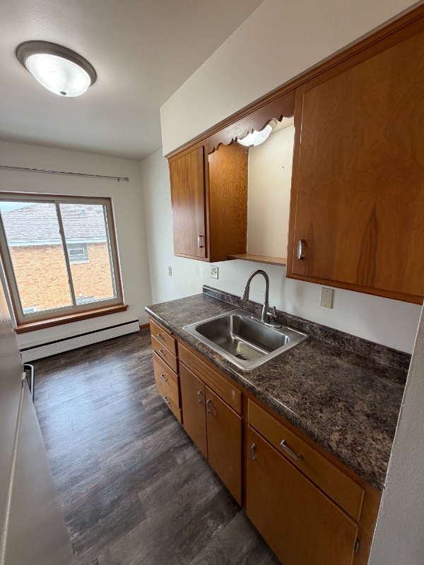 Building Photo - 9104 W Lincoln Ave