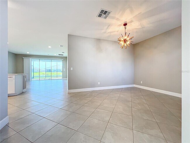 Building Photo - 4734 Avila Lakes Dr