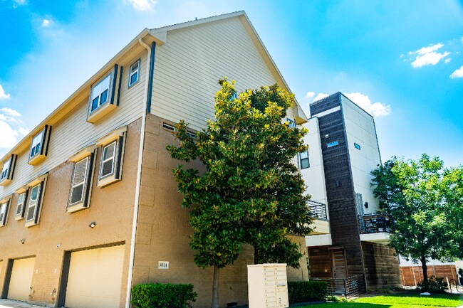 Foto del edificio - 5814 Bryan Pkwy