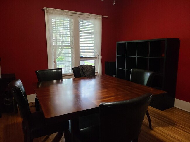 Dining room - 16 Alford St
