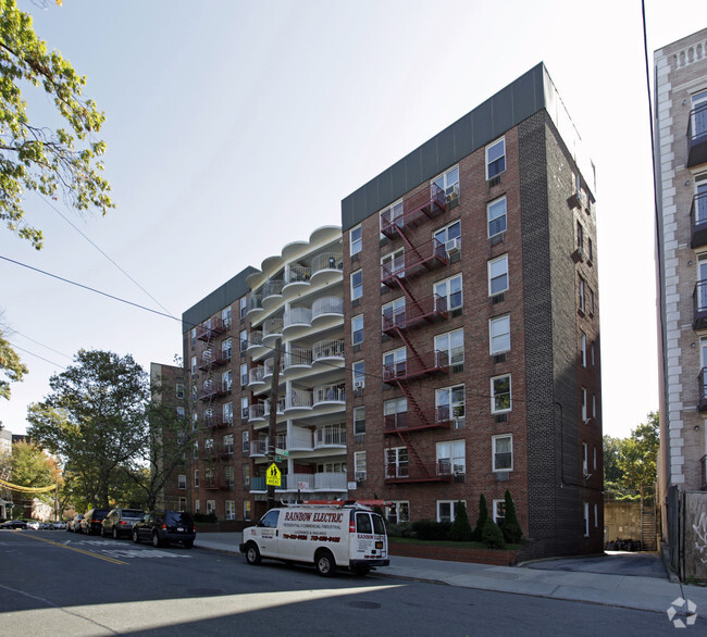 Building Photo - The Berkshire