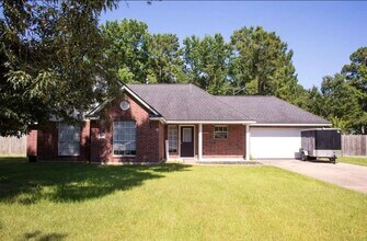 Building Photo - 810 Shadberry Dr