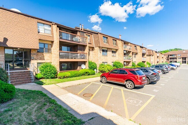 Foto del edificio - 1719 Raspberry Ct