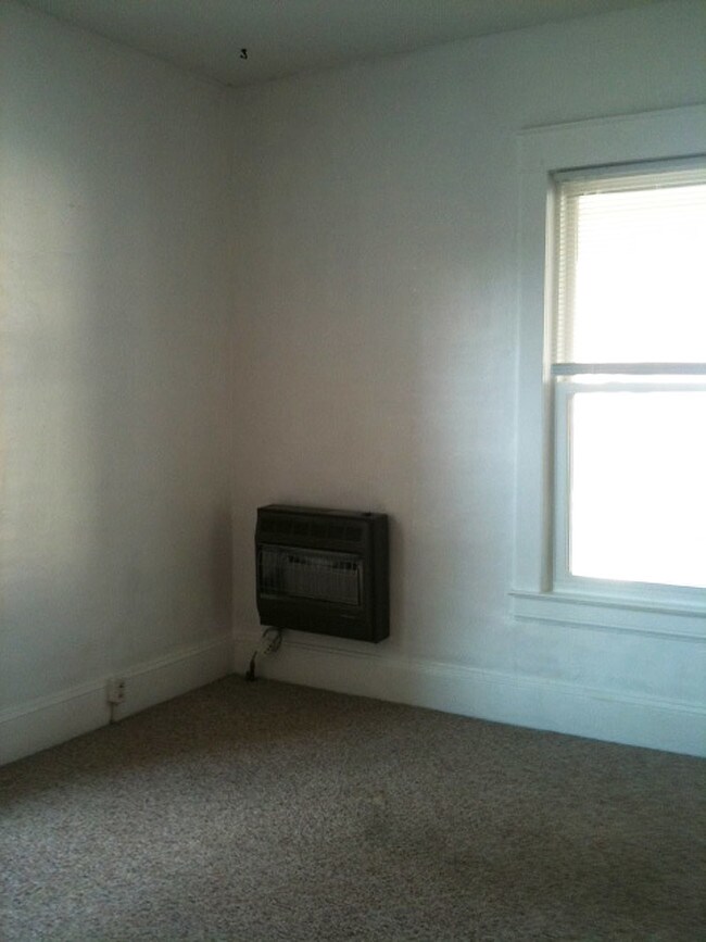 Interior - Azalea Apartments