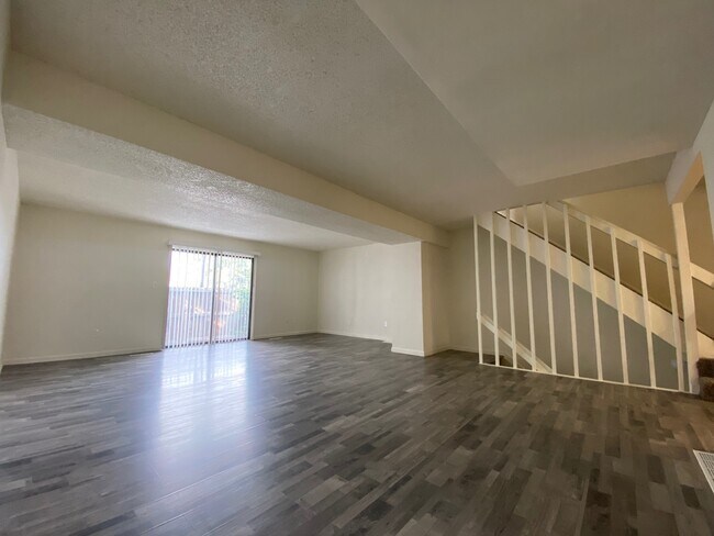 Foto del edificio - 14472 E Mississippi Ave