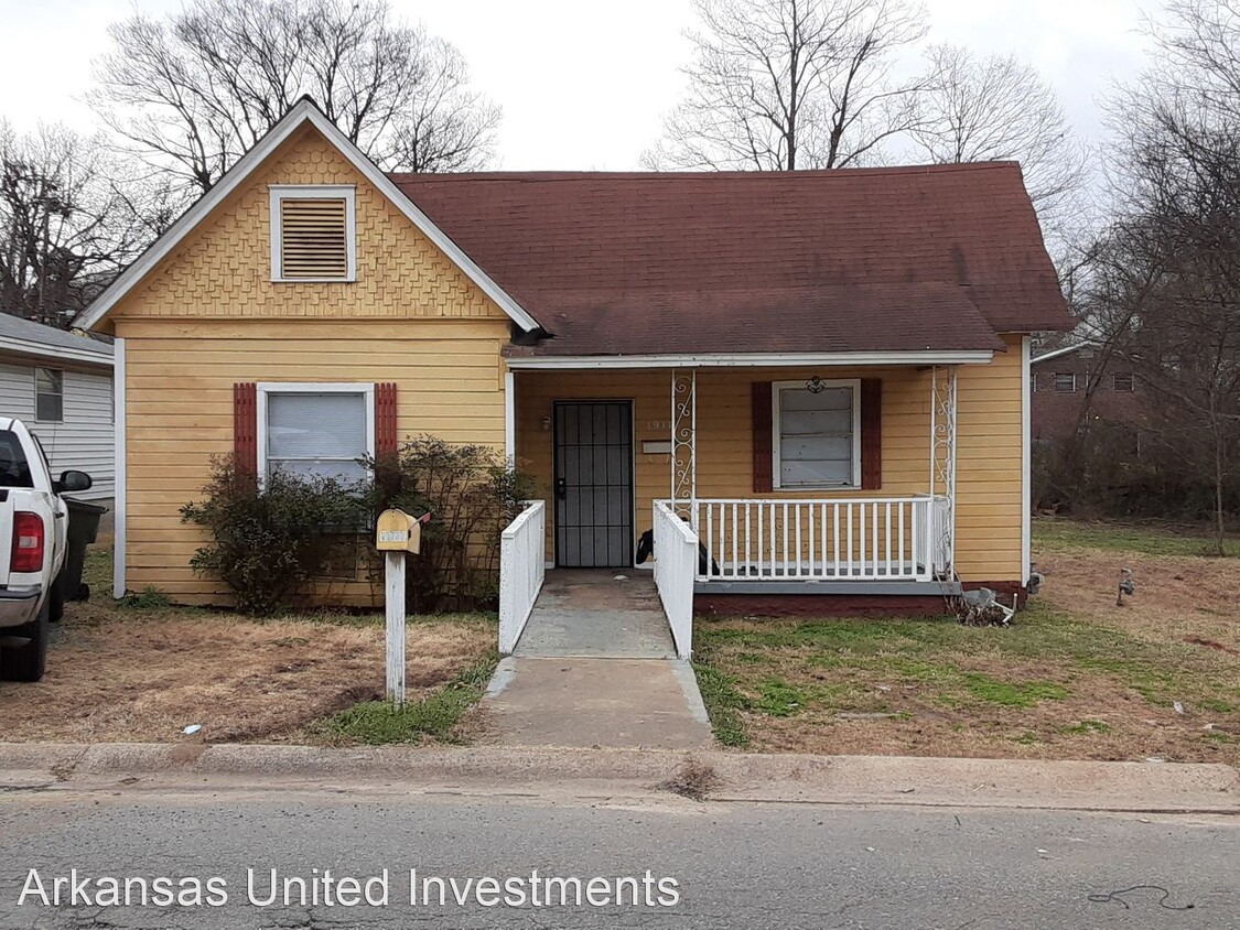 3 br, 1 bath House - 1911 S Dennison St Photo