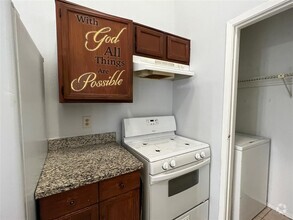 Building Photo - 5125 Beaver Hollow Dr