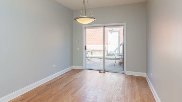 Dinning Room - 1332 W Fillmore St