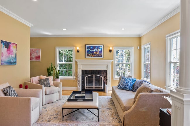 Formal Living - 15 Edgemoor Cir