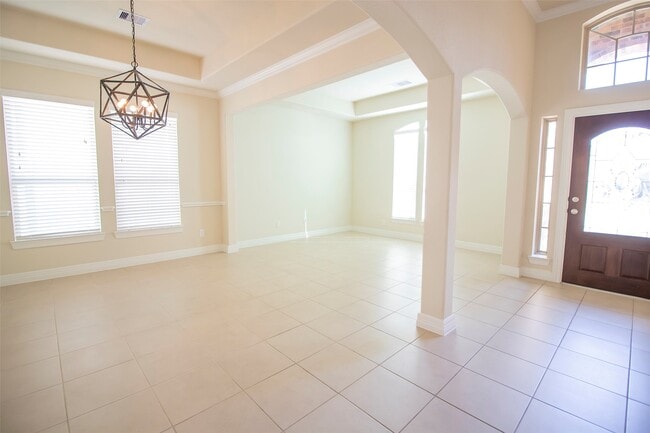 Building Photo - 4718 Sabero Ln