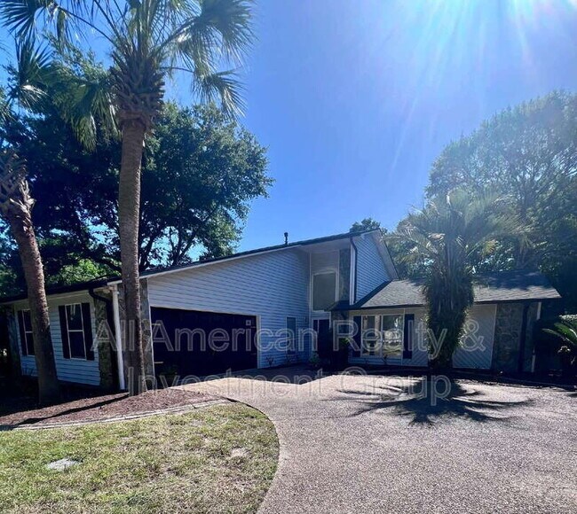 Foto del edificio - 101 Hands Cove Ln