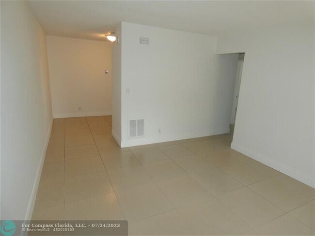 Foto del edificio - 3621 NE 8th Ave