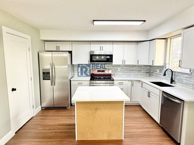 Foto del edificio - 3805 Smoke Tree Dr