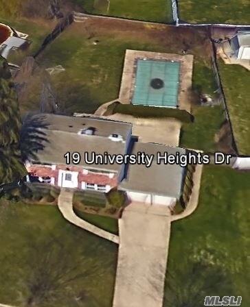 Building Photo - 19 University Heights Dr