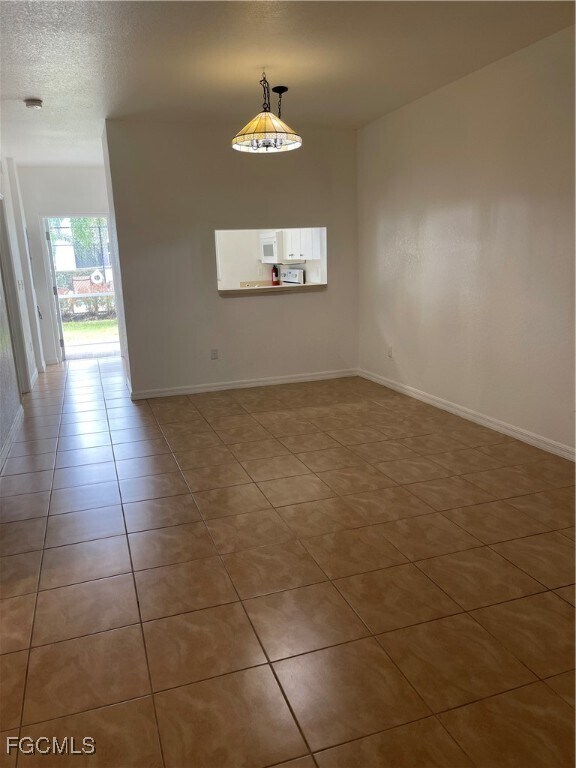 Foto del edificio - 8546 Bernwood Cove Loop