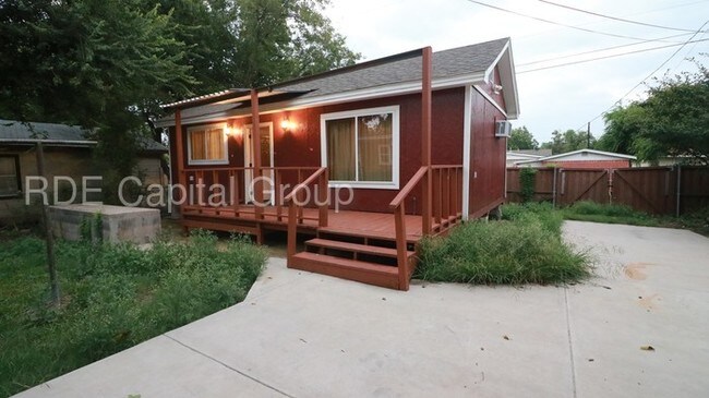 Building Photo - 1209 E Centerville Rd