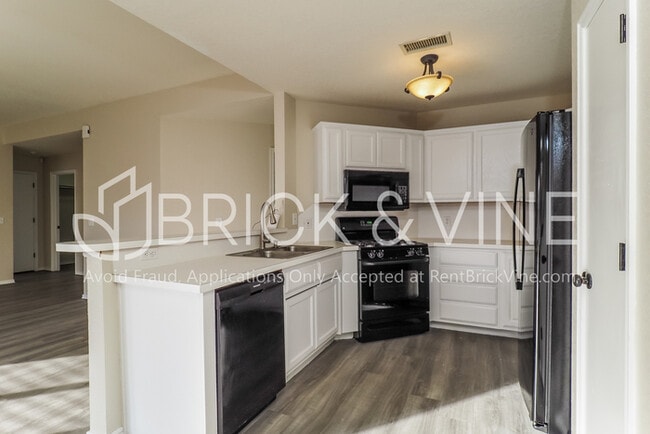 Building Photo - 108 Woodgate Drive