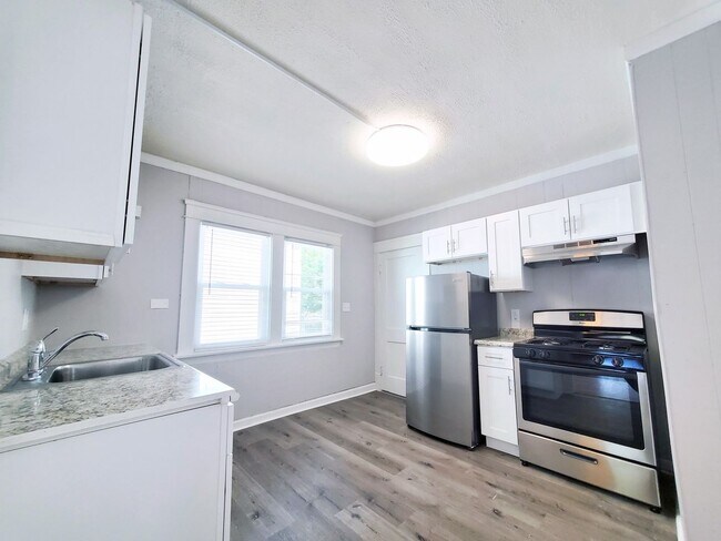 Foto del edificio - 3447 Altamont Rd