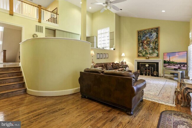 Building Photo - 10004 Chartwell Manor Ct
