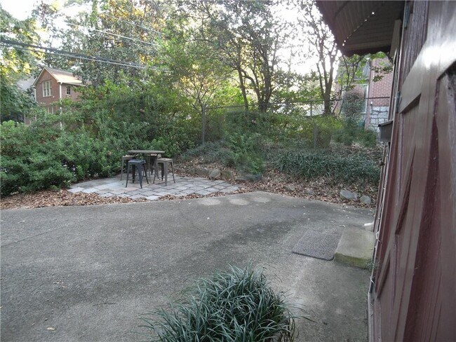 Foto del edificio - 1197 Stillwood Dr NE