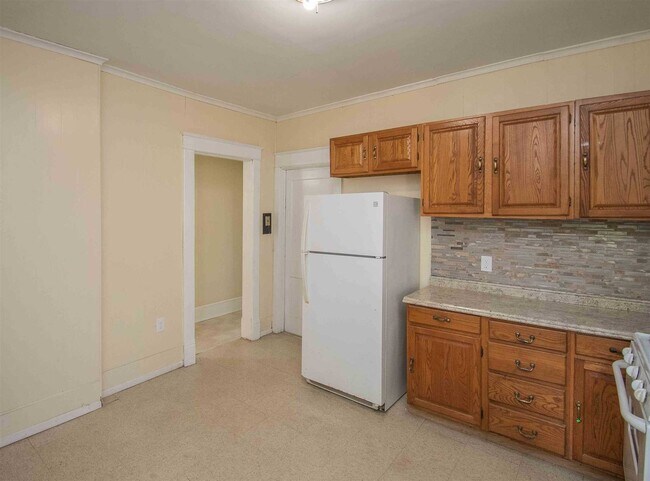 Building Photo - 65 N Clinton St