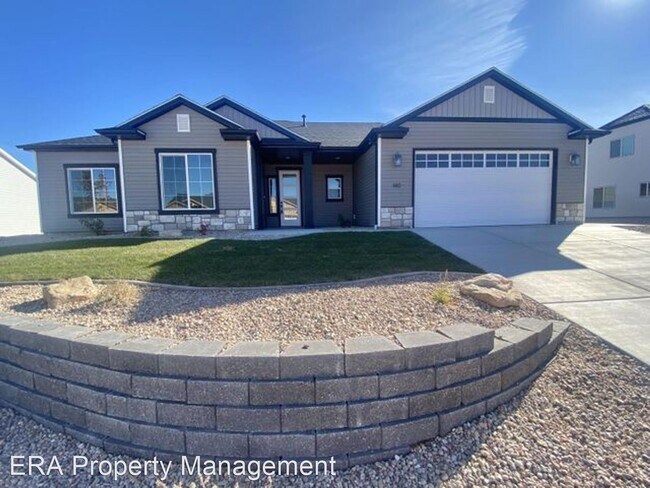 Building Photo - 3 br, 2 bath House - 140 N Strathmore Ln