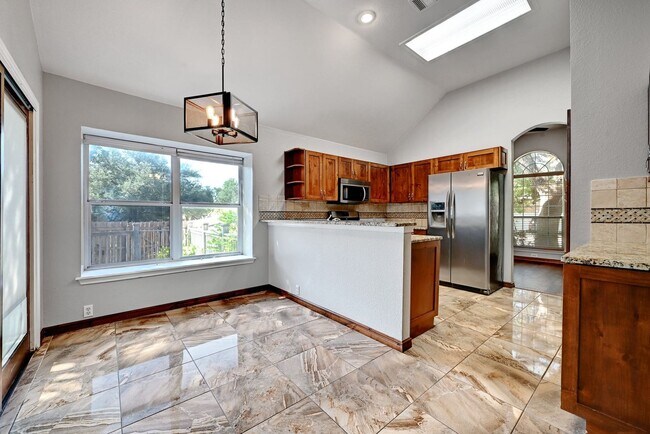 Building Photo - Executive Family Home for Lease in Cedar Park