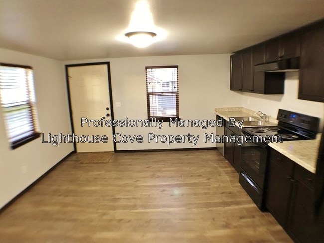 Building Photo - 1510 Snyder Ave