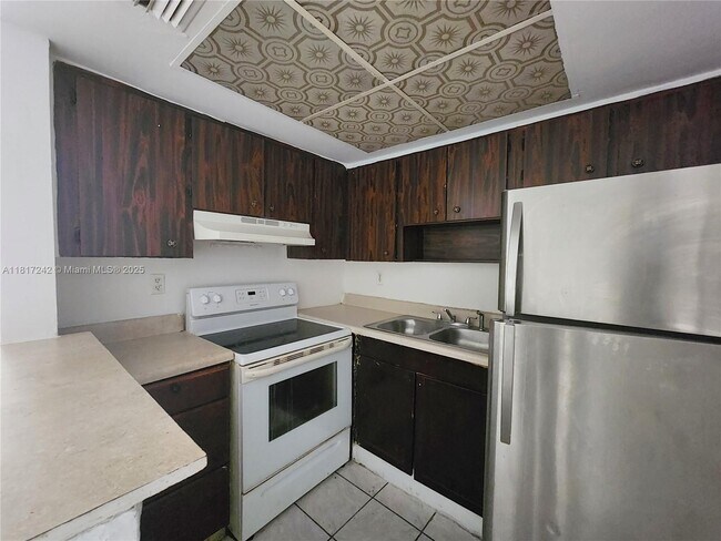 Building Photo - 2248 NW 59th Terrace