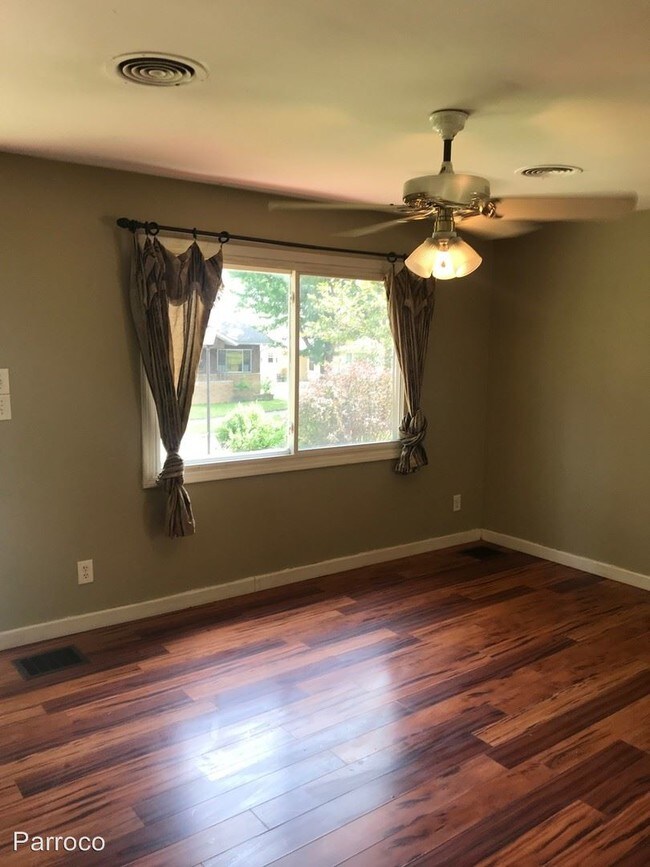 Foto del edificio - 3 br, 1.5 bath House - 2141 Edgehill Ave