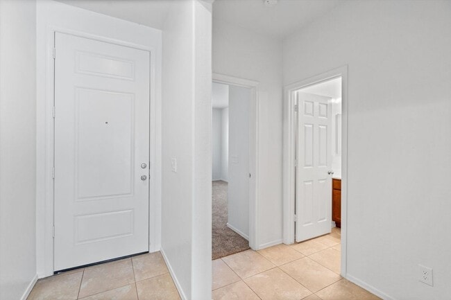 Building Photo - 15821 W Mauna Loa Ln