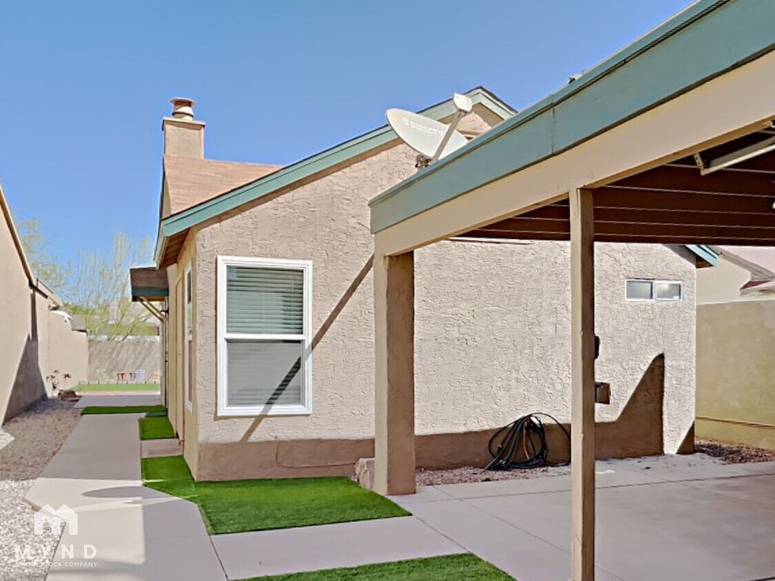 Foto principal - 3086 W Avenida Obregon